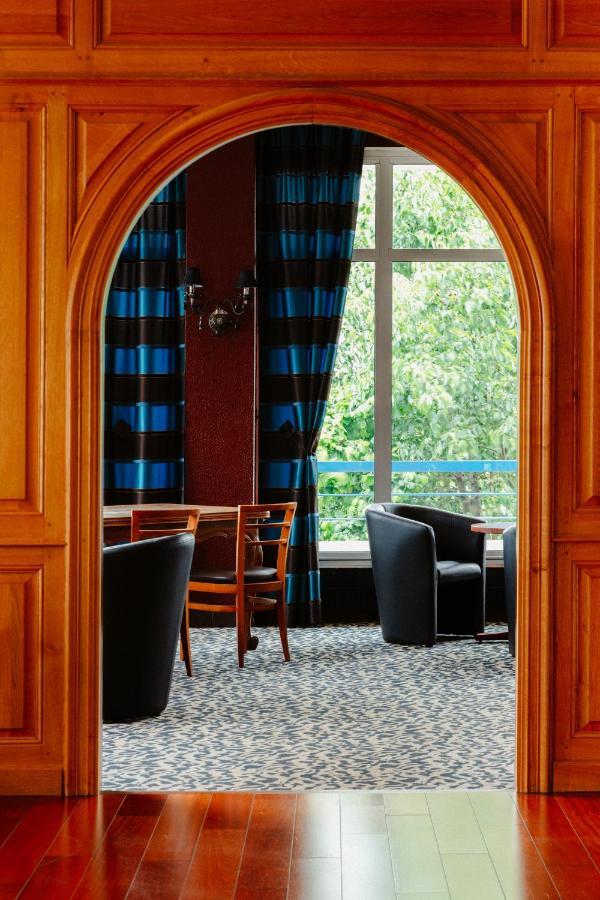 Mercure Pont De Loire