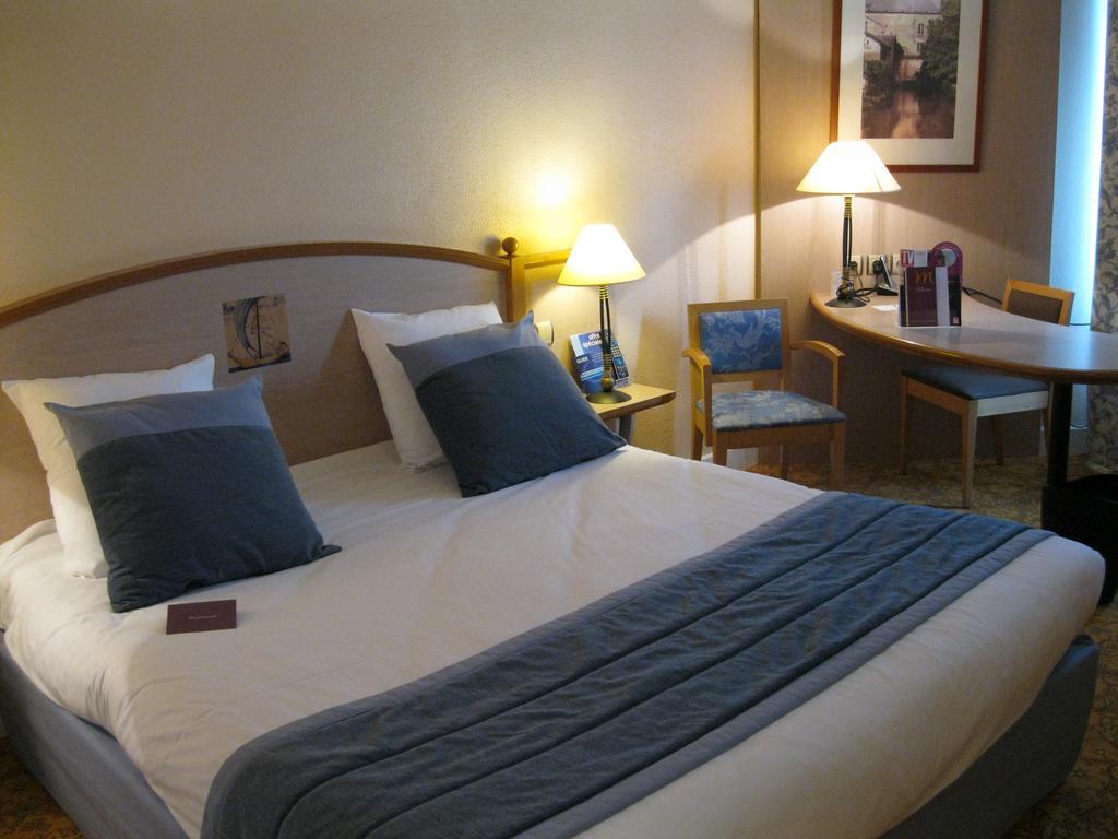 Mercure Pont De Loire