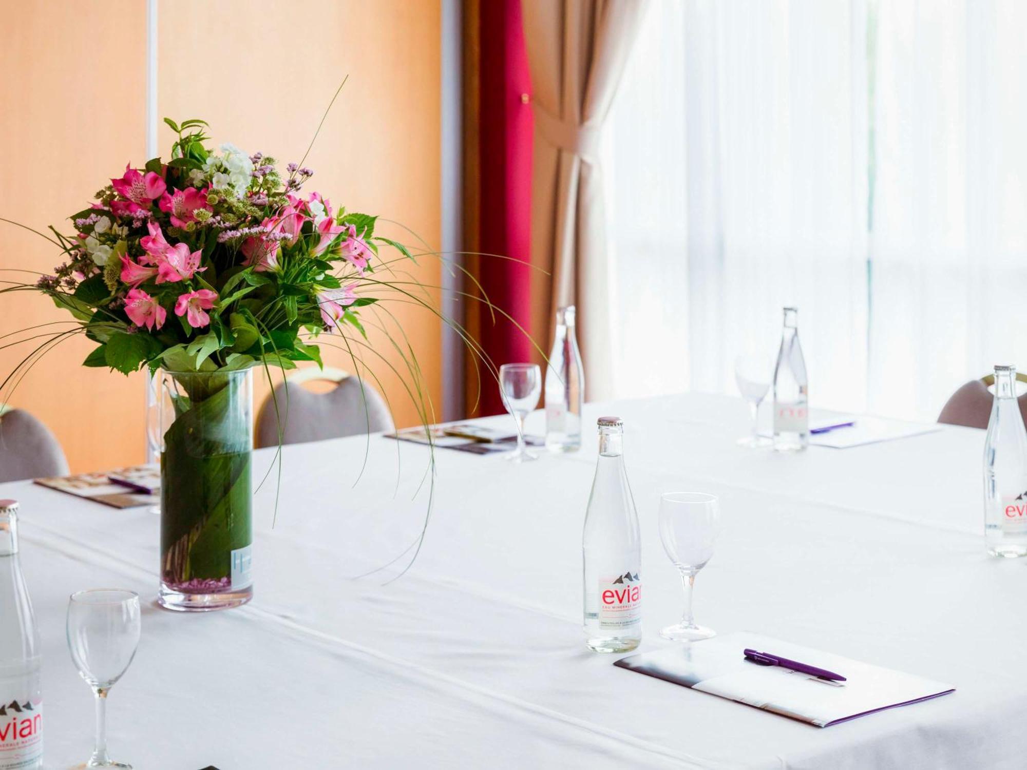 Hotel Mercure Pont De Loire