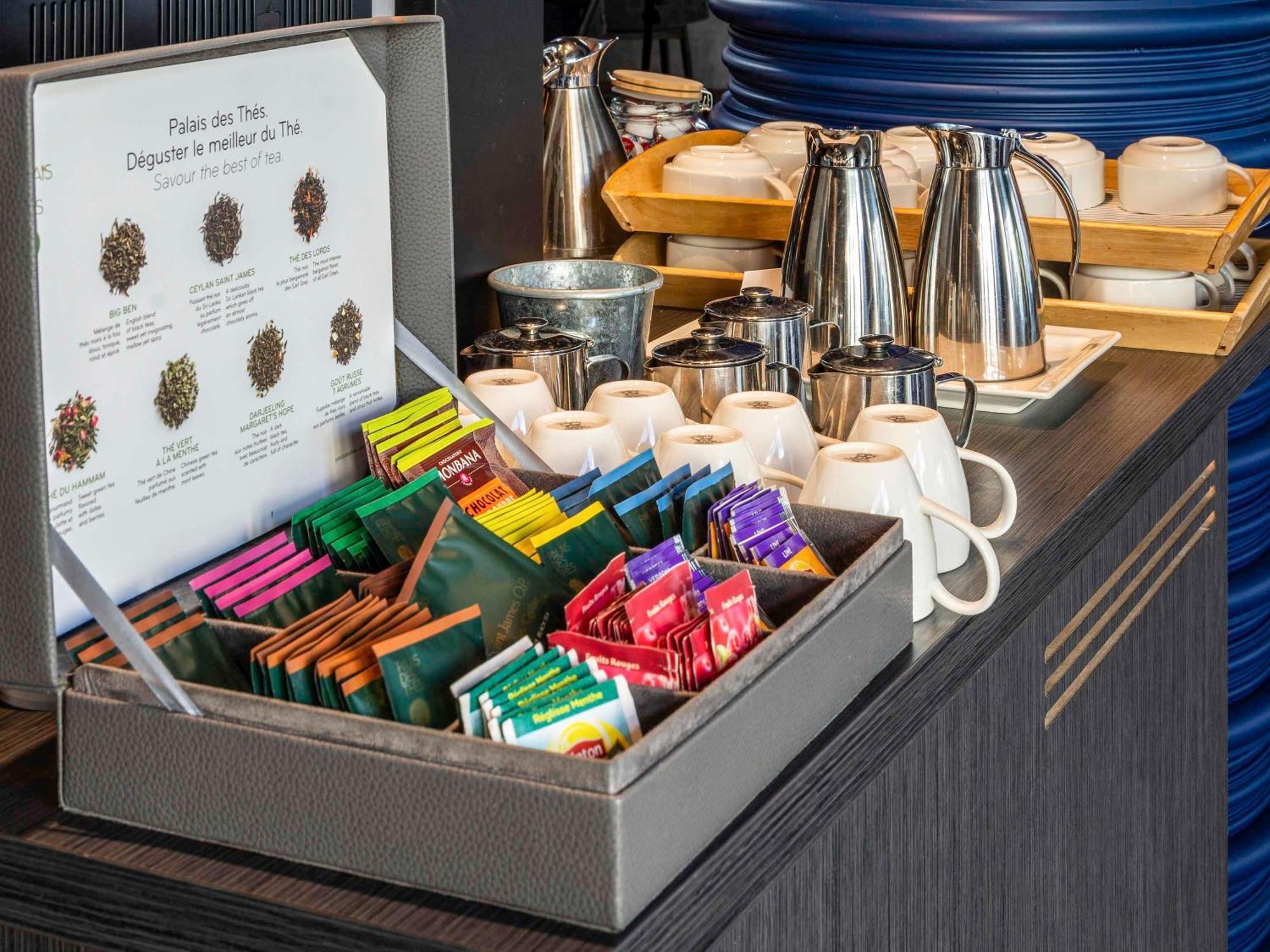 Mercure Pont De Loire Hotel 4*