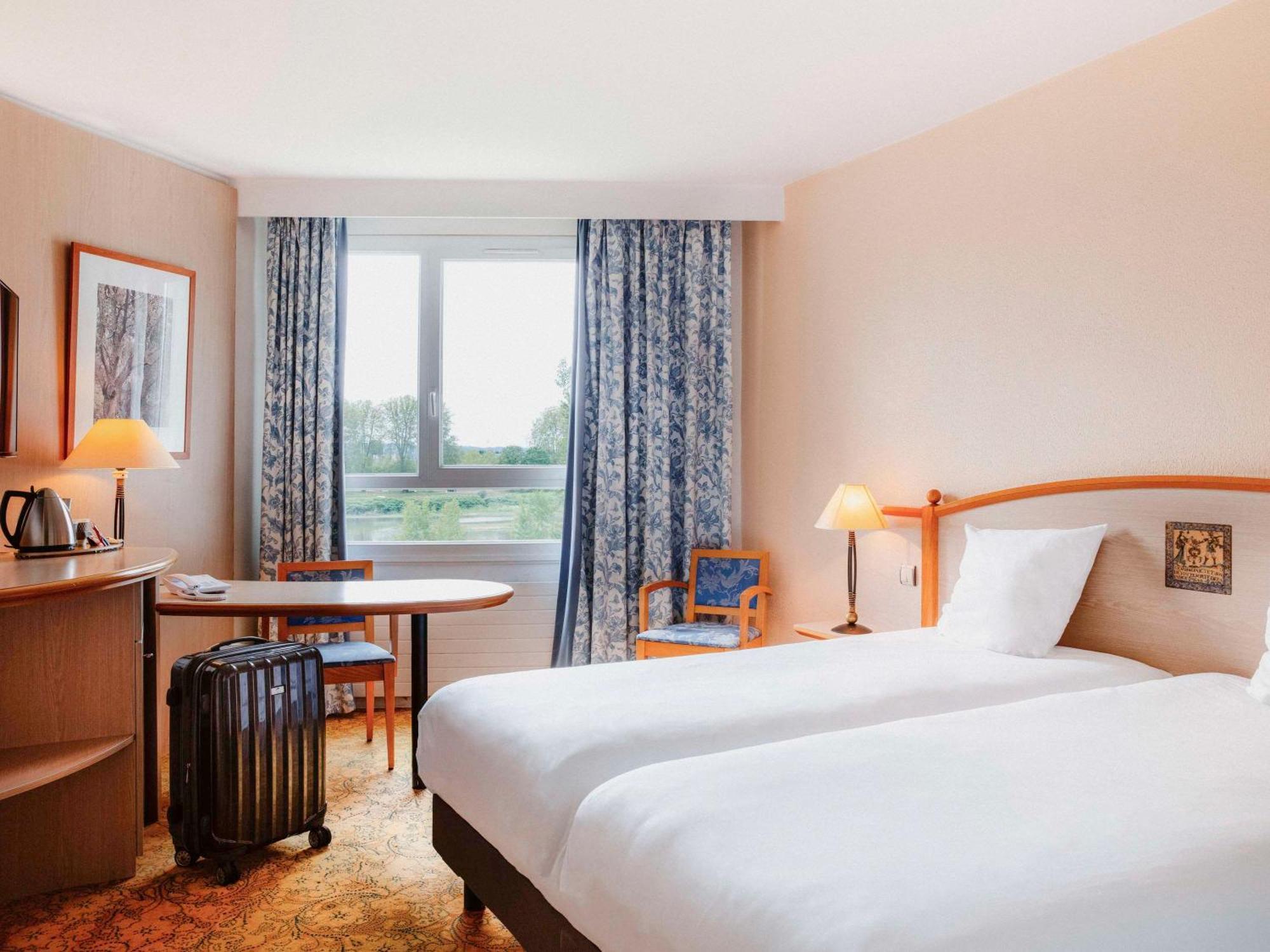 Mercure Pont De Loire Hotel Nevers
